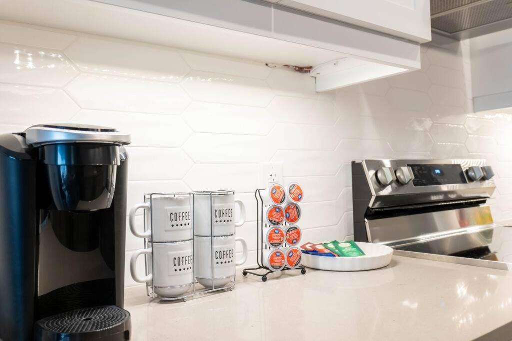 Luxury Niagara 3 Bdr Townhouse /Garageアパートメント エクステリア 写真