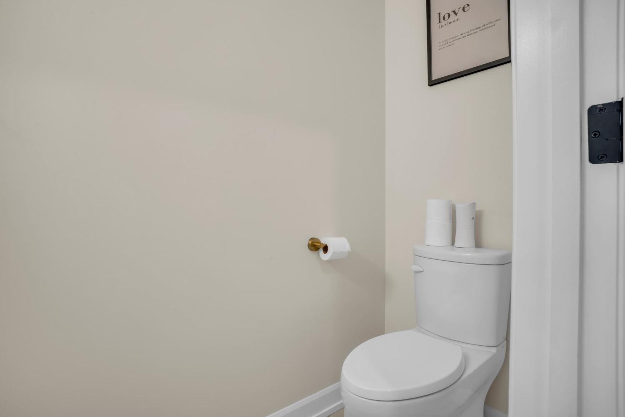 Luxury Niagara 3 Bdr Townhouse /Garageアパートメント エクステリア 写真