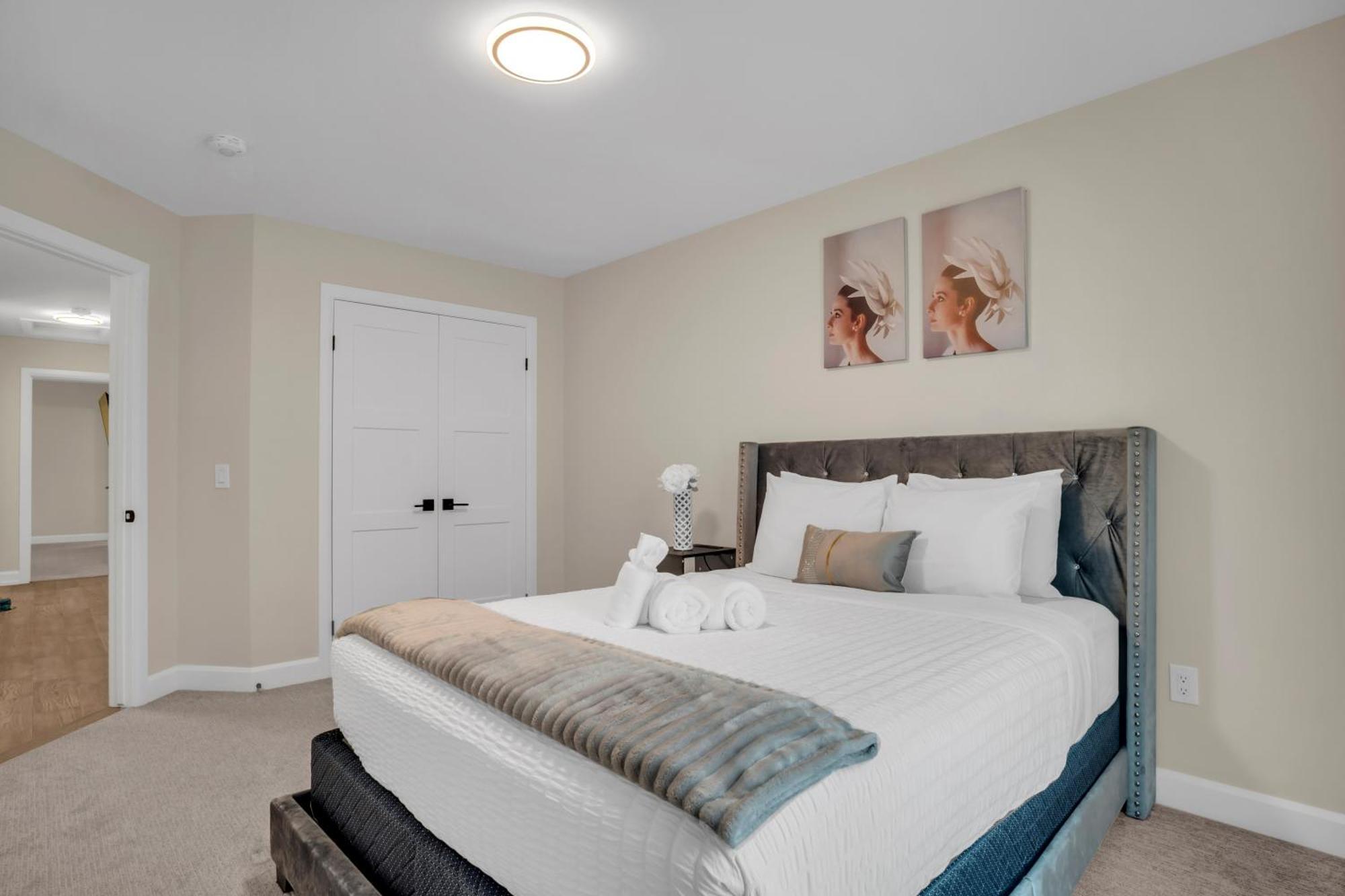 Luxury Niagara 3 Bdr Townhouse /Garageアパートメント エクステリア 写真