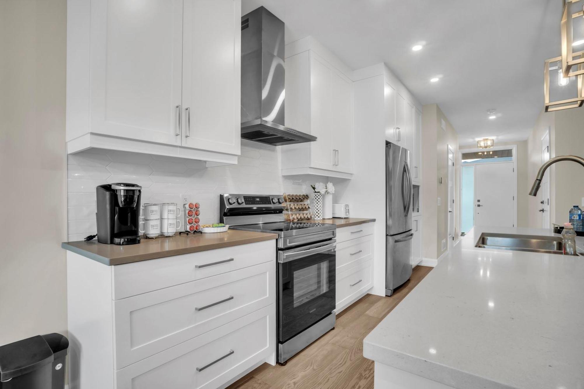 Luxury Niagara 3 Bdr Townhouse /Garageアパートメント エクステリア 写真